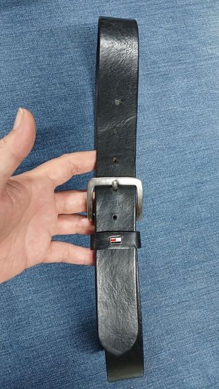 เข็มขัดหนังแท้ TOMMY เอว 33 ถึง 38 กว้าง 1.4 ยาวรวมหัว 43 หนังสวย สภาพหล่อ มีรอยตามใช้ รูปที่ 8