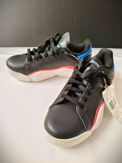 รองเท้า Adidas Stan Smith Millencon สำหรับผู้หญิง ไซส์ 6 UK สีดำ น้ำเงิน และแดง สภาพใหม่ รูปที่ 9