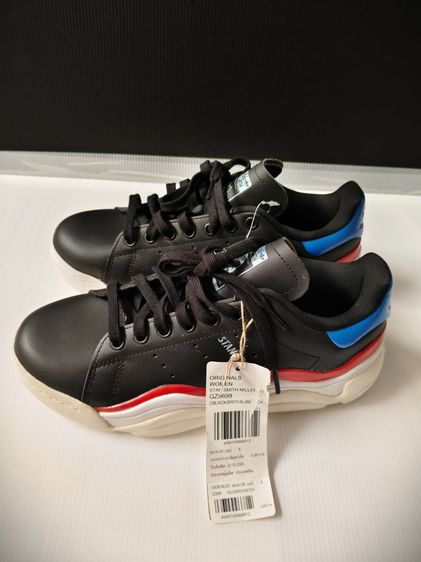 รองเท้า Adidas Stan Smith Millencon สำหรับผู้หญิง ไซส์ 6 UK สีดำ น้ำเงิน และแดง สภาพใหม่ รูปที่ 2