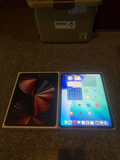 ขายiPadPro12.9 M1 สีSpace Gray256 มีกล่องอีมี่ตรงไร้รอยตกใดๆจอสวยกริปหายากมากๆได้ใช้งานดีสูนTrueถูกๆ