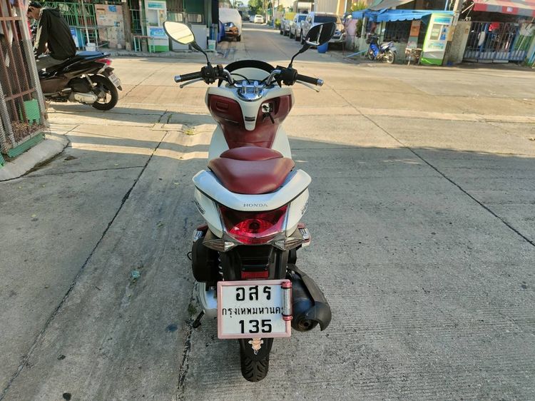 🛵ยังไงก็ขาย PCX 150 ปี 56 เครื่องดี สีสวย สตาร์ทมือ(บังคับโอน) เล่มชุดโอนครบ+เปลี่ยนถ่ายน้ำมันเครื่องฟรี ส่งฟรี30 ก.ม รูปที่ 5