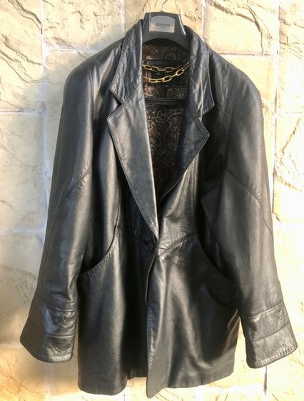ดำ XL แขนยาว เสื้อแจ็คเก็ต | เสื้อคลุม อื่นๆ วินเทจ Vintage เสื้อหนังแท้ (genuine leather) ทรงบอย over size  ที่คนรักหนังแท้ควรมีติดตู้ อก 40-42 “ซับในลายเพสลีย์