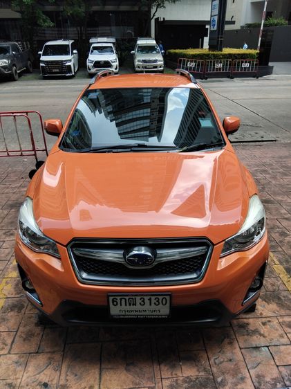 รถ Subaru XV 2.0 4WD สี ส้ม
