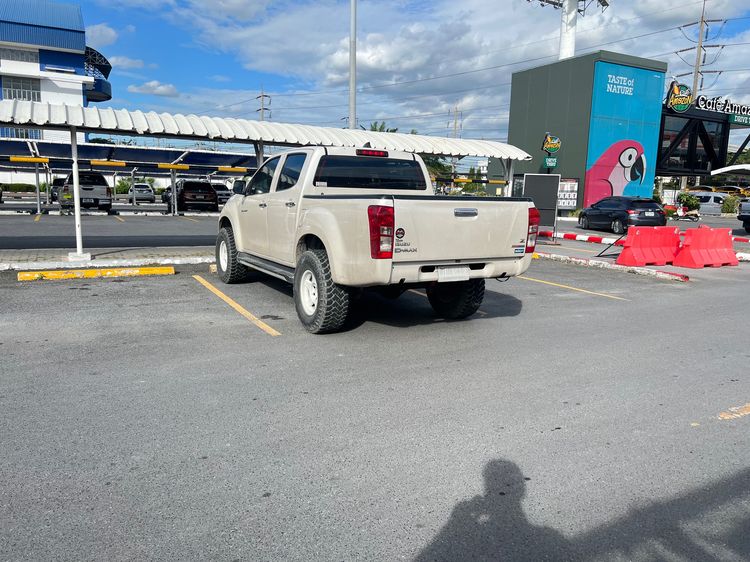 Isuzu D-MAX 2014 2.5 Hi-Lander Z Pickup ดีเซล ไม่ติดแก๊ส เกียร์ธรรมดา ขาว รูปที่ 4