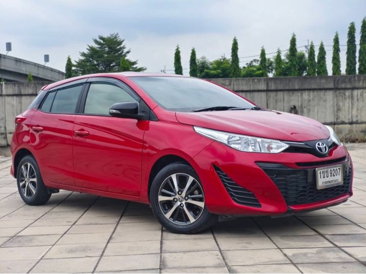 Toyota Yaris 2020 1.2 Mid Sedan เบนซิน ไม่ติดแก๊ส เกียร์อัตโนมัติ แดง รูปที่ 2