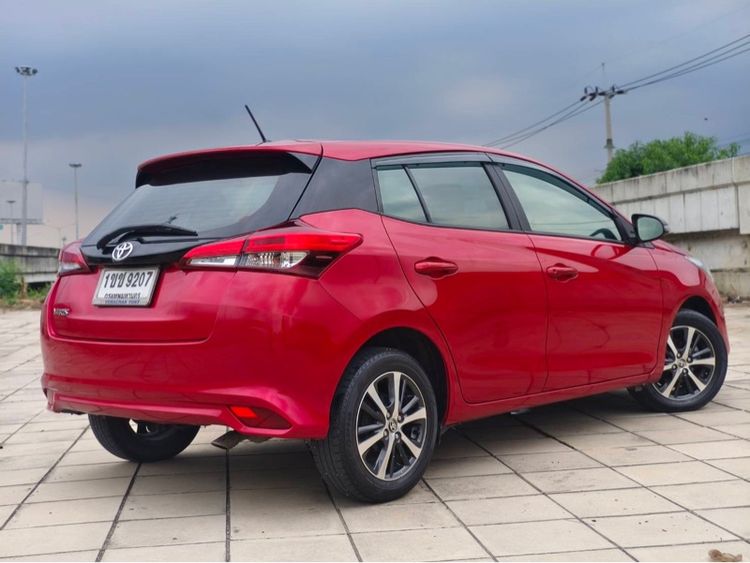 Toyota Yaris 2020 1.2 Mid Sedan เบนซิน ไม่ติดแก๊ส เกียร์อัตโนมัติ แดง รูปที่ 3