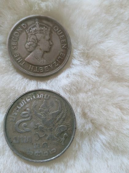 เหรียญ 5 บาทตราครุฑรัชกาลที่ 9 พ.ศ 2520 กับพ.ศ 2522  รูปที่ 3