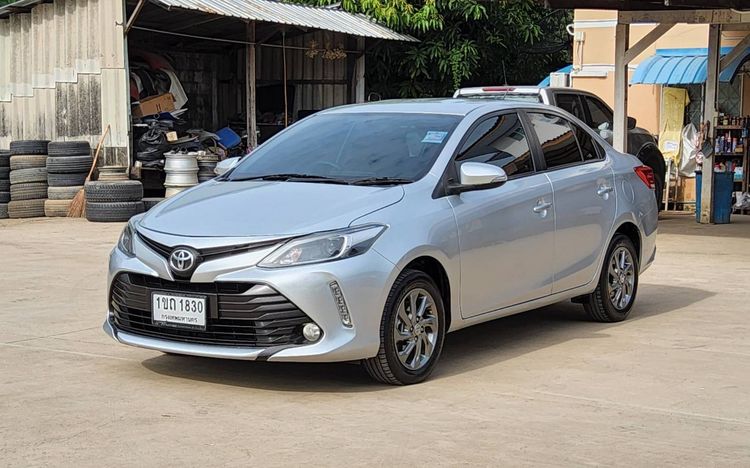 Toyota Vios 2020 1.5 Mid Sedan เบนซิน ไม่ติดแก๊ส เกียร์อัตโนมัติ บรอนซ์เงิน