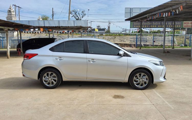 Toyota Vios 2020 1.5 Mid Sedan เบนซิน ไม่ติดแก๊ส เกียร์อัตโนมัติ บรอนซ์เงิน รูปที่ 4