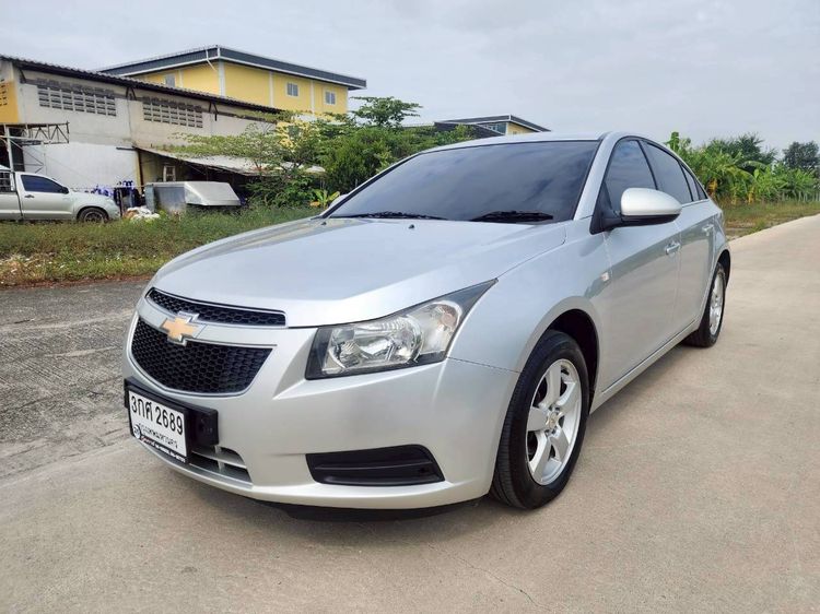 รถ Chevrolet Cruze 1.8 LS สี บรอนซ์เงิน