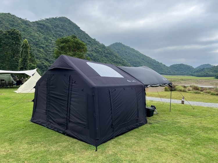 ขาย Mountain มีช่องใส่ท่อแอร์ ตั้งแคมป์ใช้ 2 ครั้ง ราคา 14,000 บาท รูปที่ 2