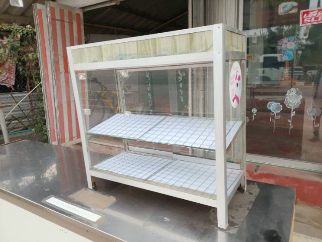 ตู้กระจกอลูมิเนียม พร้อมตะแกรง รูปที่ 2