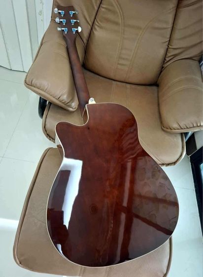 กีต้าร์โปร่งไฟฟ้า YamahaFx370C รูปที่ 10