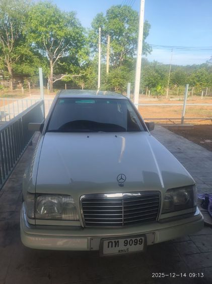 Mercedes-Benz E-Class 1992 E230 Sedan เบนซิน ไม่ติดแก๊ส เกียร์อัตโนมัติ ขาว รูปที่ 3
