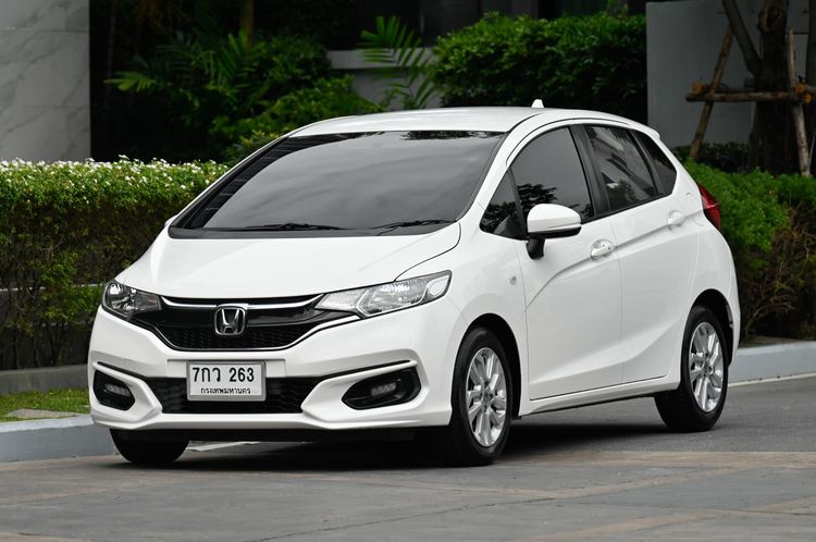 รถ Honda Jazz 1.5 V Plus i-VTEC สี ขาว