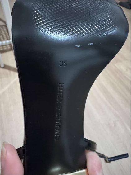 รองเท้าส้นสูง รูปที่ 6