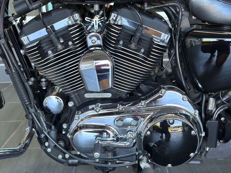 Harley-Davidson XL1200Custom® ปี20 รูปที่ 13