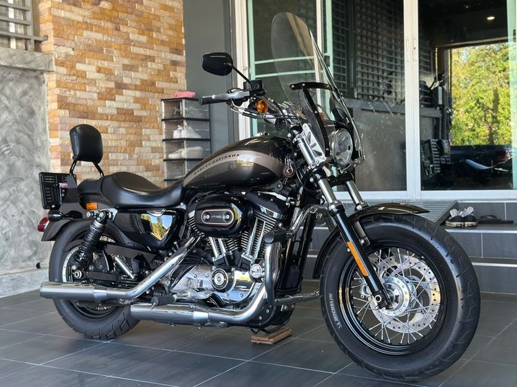 Harley-Davidson XL1200Custom® ปี20 รูปที่ 2