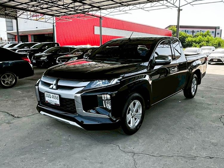 รถ Mitsubishi Triton All New Mega Cab 2.5 GLX สี ดำ