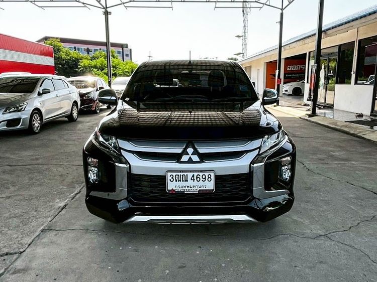 Mitsubishi Triton 2021 All New Mega Cab 2.5 GLX Pickup ดีเซล ไม่ติดแก๊ส เกียร์ธรรมดา ดำ รูปที่ 2