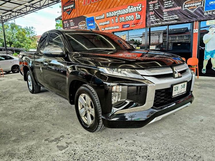 Mitsubishi Triton 2019 All New Mega Cab 2.5 GLX Pickup ดีเซล ไม่ติดแก๊ส เกียร์ธรรมดา ดำ รูปที่ 3