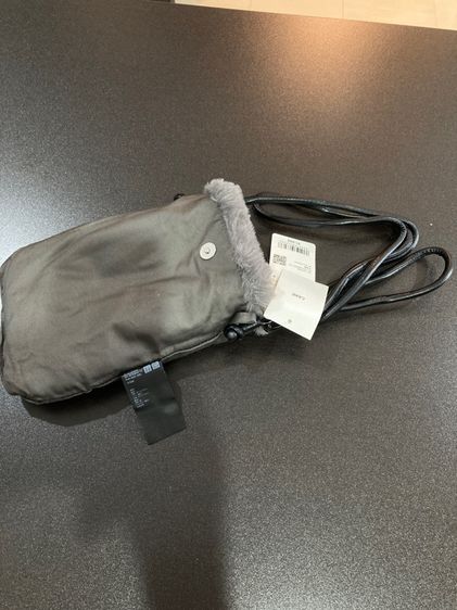 ❌ขายแล้ว Uniqlo กระเป๋าสะพายข้าง รูปที่ 4