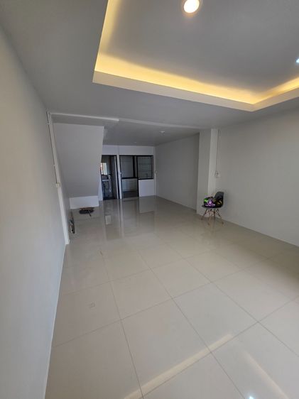 อื่นๆ มีบางส่วน ขายบ้าน ทาวน์เฮ้าส์ ซอยคลองลำเจียก12 ถ.นวลจันทร์ (พร้อมผู้เช่า) บ้านสวยโปร่ง มินิมอล หมู่บ้านไม่มีนิติ ไม่เสียส่วนกลาง บรรยากาศเงียบสงบ รูปที่ 4