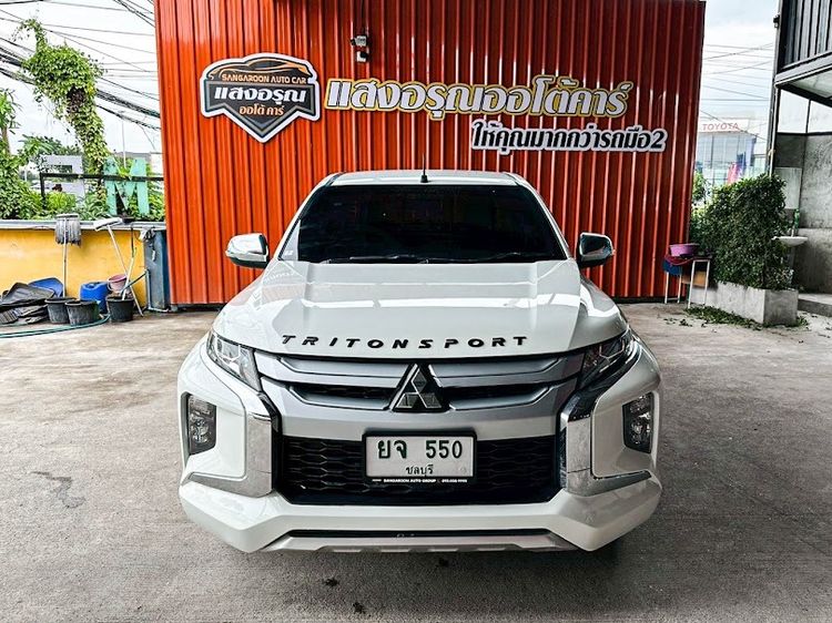 Mitsubishi Triton 2021 All New Mega Cab 2.5 GLX Pickup ดีเซล ไม่ติดแก๊ส เกียร์ธรรมดา ขาว รูปที่ 2