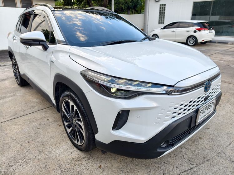 Toyota Corolla Cross 2024 1.8 HEV Premium Luxury Sedan เบนซิน ไม่ติดแก๊ส เกียร์อัตโนมัติ ขาว รูปที่ 2