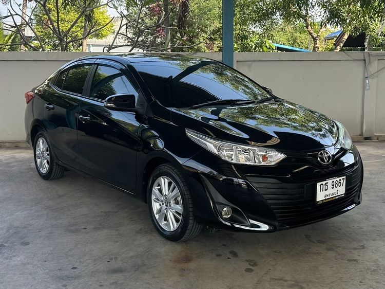 Toyota Yaris ATIV 2017 1.2 E Sedan เบนซิน ไม่ติดแก๊ส เกียร์อัตโนมัติ ดำ รูปที่ 2