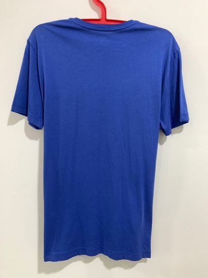 เสื้อยืดคอวี LACOSTE แท้ 💯 size 5 ขนาดอก 21 ยาว 27 นิ้ว สภาพใหม่มาก สีสด ทรงสวย เนื้อผ้านิ่มมาก หายากน่าสะสมครับ รูปที่ 5
