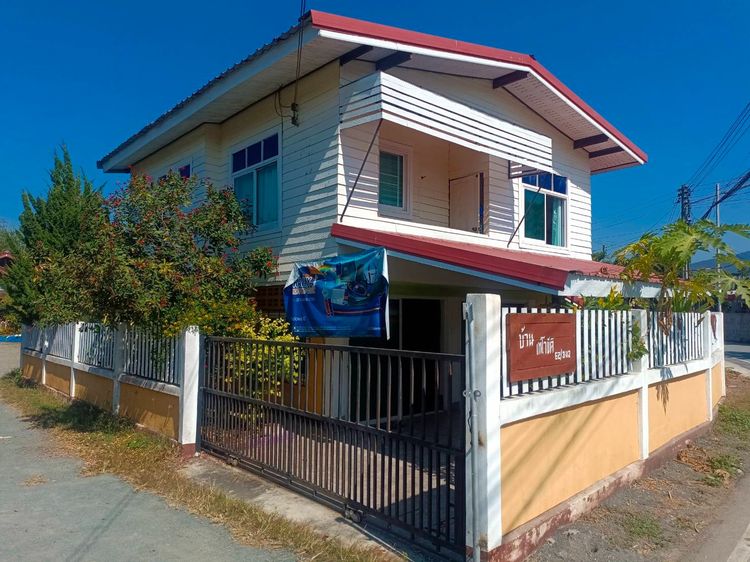  ปล่อยเช่าบ้านเดี่ยว 2 ชั้น   3,000 บาท     086-4482347  กัน บ้าน อยู่ในชุมชน หมู่บ้าน หนองแสะ ซอย 5   ใกล้ร้านขายของชำ  10 เมตร  ติดถนนในซอ