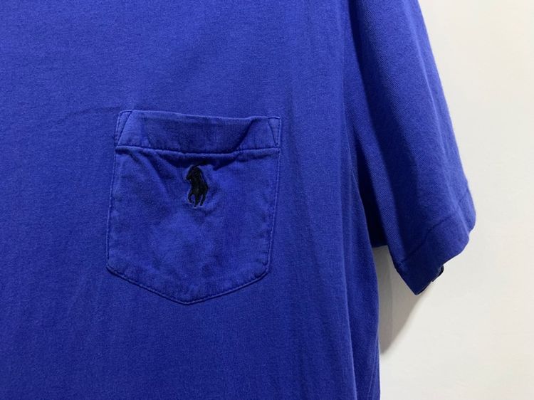 เสื้อยืดกระเป๋าอกซ้าย POLO RALPH LAUREN แท้ 💯 size M ขนาด อก 21.5 ยาว 27.5 นิ้ว สภาพดีมาก สีน้ำเงินเข้ม ดีเทลคลาสสิค ผ้านิ่มหายากครับ รูปที่ 2