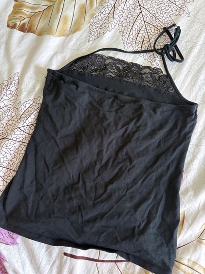เสื้อลูกไม้ Uniqlo ผ้านุ่มใส่ไปทะเล รูปที่ 4