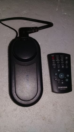 ที่ชาร์จ  พร้อมรีโมท  ของกล้องวีดีโอ  SUMSUNG
