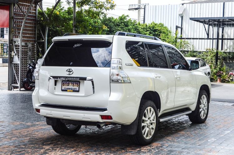 Toyota Land Cruiser Prado 2012 3.0 D4D 4WD Utility-car ดีเซล ไม่ติดแก๊ส เกียร์อัตโนมัติ ขาว รูปที่ 3