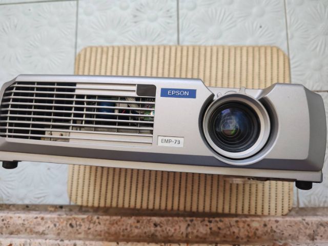 เครื่องฉายโปรเจค้เตอร์​  EPSONไม่มีสายไฟ รูปที่ 4