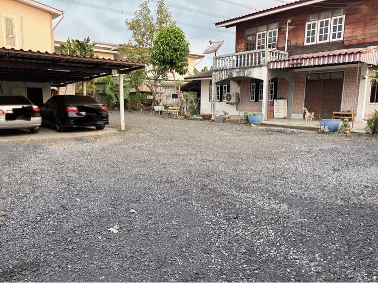 บ้านเก่าพร้อมทีดิน รูปที่ 2