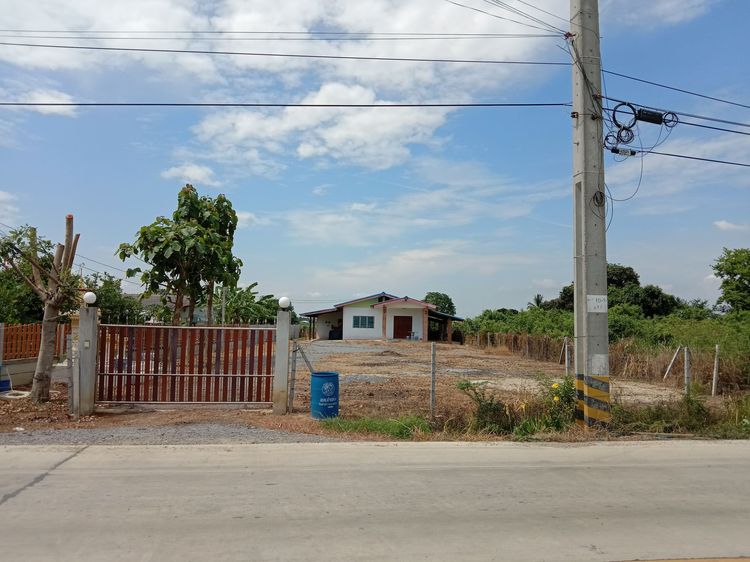 บ้านพร้อมที่ดิน อ.เมือง จ. นครปฐม  ติดถนนทางหลวง  รูปที่ 2