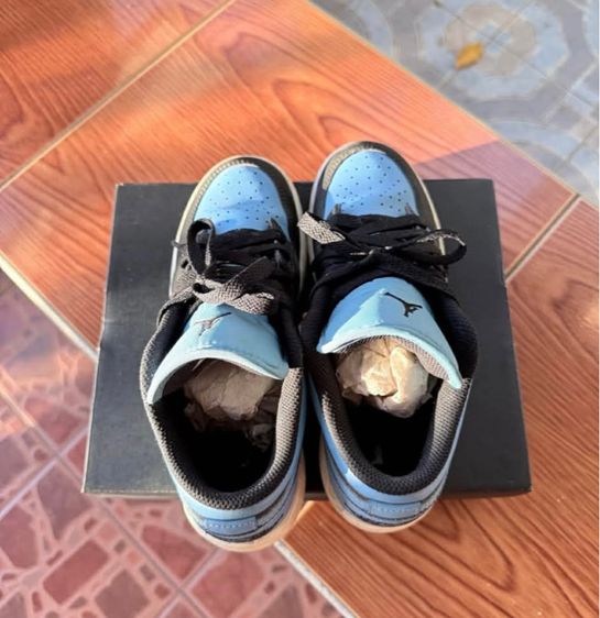 Nike Air Jordan 1 Low รูปที่ 4