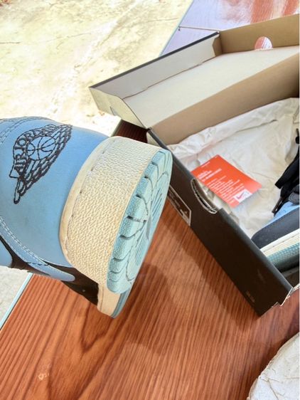 Nike Air Jordan 1 Low รูปที่ 11