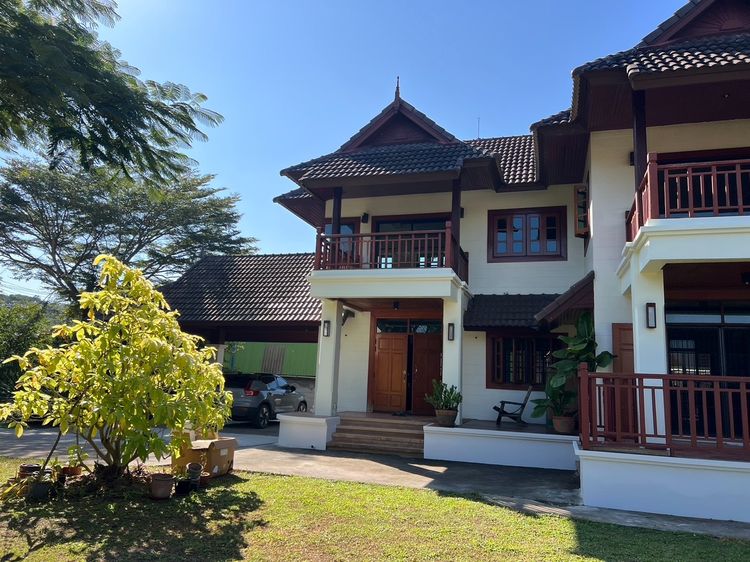 ขายบ้านเดี่ยว 2 ชั้น บ้านกอสะเลียม พร้อมเข้าอยู่ บรรยากาศร่มรื่น ทำเลดี สันกำแพง เชียงใหม่