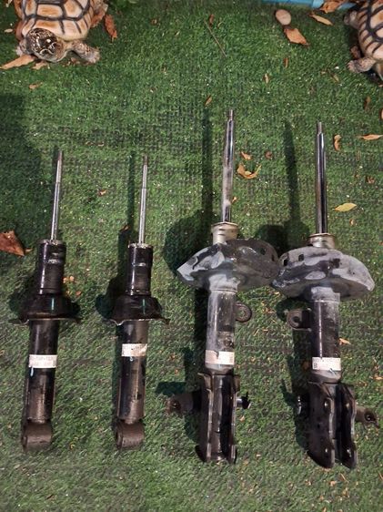 ขายโช๊คอัพหน้า-โช๊คอัพหลัง CRV G4 ปี 2013-2017 มือสอง สภาพดี 