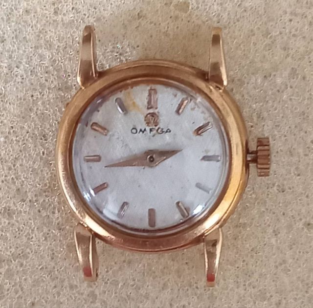 นาฬิกา ยี่ห้อ Omega เรือนทองคำ 18K สวยหายาก ของเก่าเก็บเดิมๆ รุ่นเก่าหนักๆ ขายตามสภาพ พร้อมส่งครับพี่ๆ