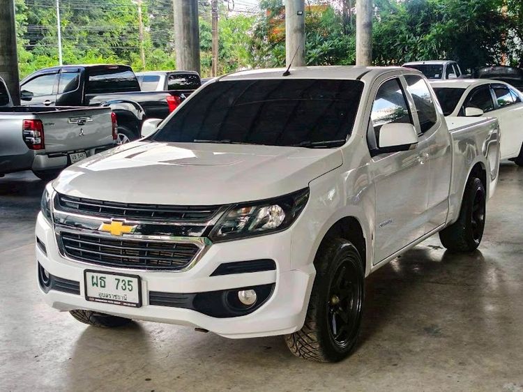 รถ Chevrolet Colorado 2.5 LT สี ขาว
