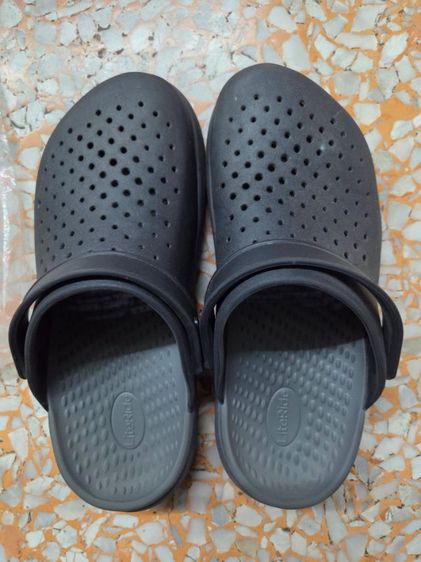 ดำ รองเท้า crocs แท้