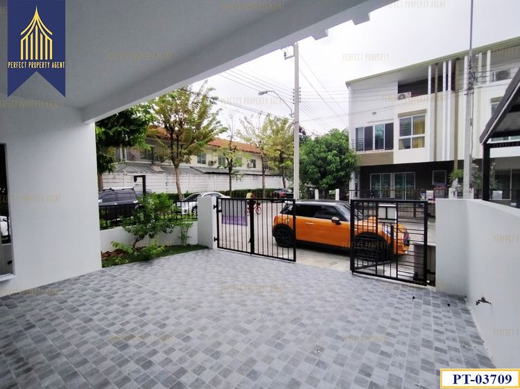 ขาย ทาวน์โฮม 2 ชั้น หลังมุม ซิตี้เซนส์ บางนา กม.10 รีโนเวท พร้อมอยู่ ใกล้วงแหวนกาญจนา รูปที่ 2