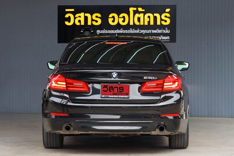 BMW Series 5 2020 530e Sedan เบนซิน ไม่ติดแก๊ส เกียร์อัตโนมัติ ดำ รูปที่ 3