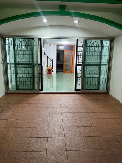 อื่นๆ มีบางส่วน สร้างเสร็จก่อน 2010 ขายทาวน์เฮ้าส์ หมู่บ้านเอเวอร์กรีน วิลล์  เนื้อที่ 17.5 ตรว.  2 ชั้น  ย่านถนนบางนา-ตราด กม4.5 (งดนายหน้า)