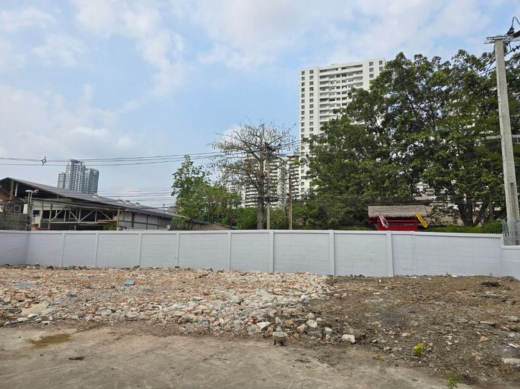 ให้เช่าบ้านพร้อมที่ดิน สุขุมวิท 49 รูปที่ 2